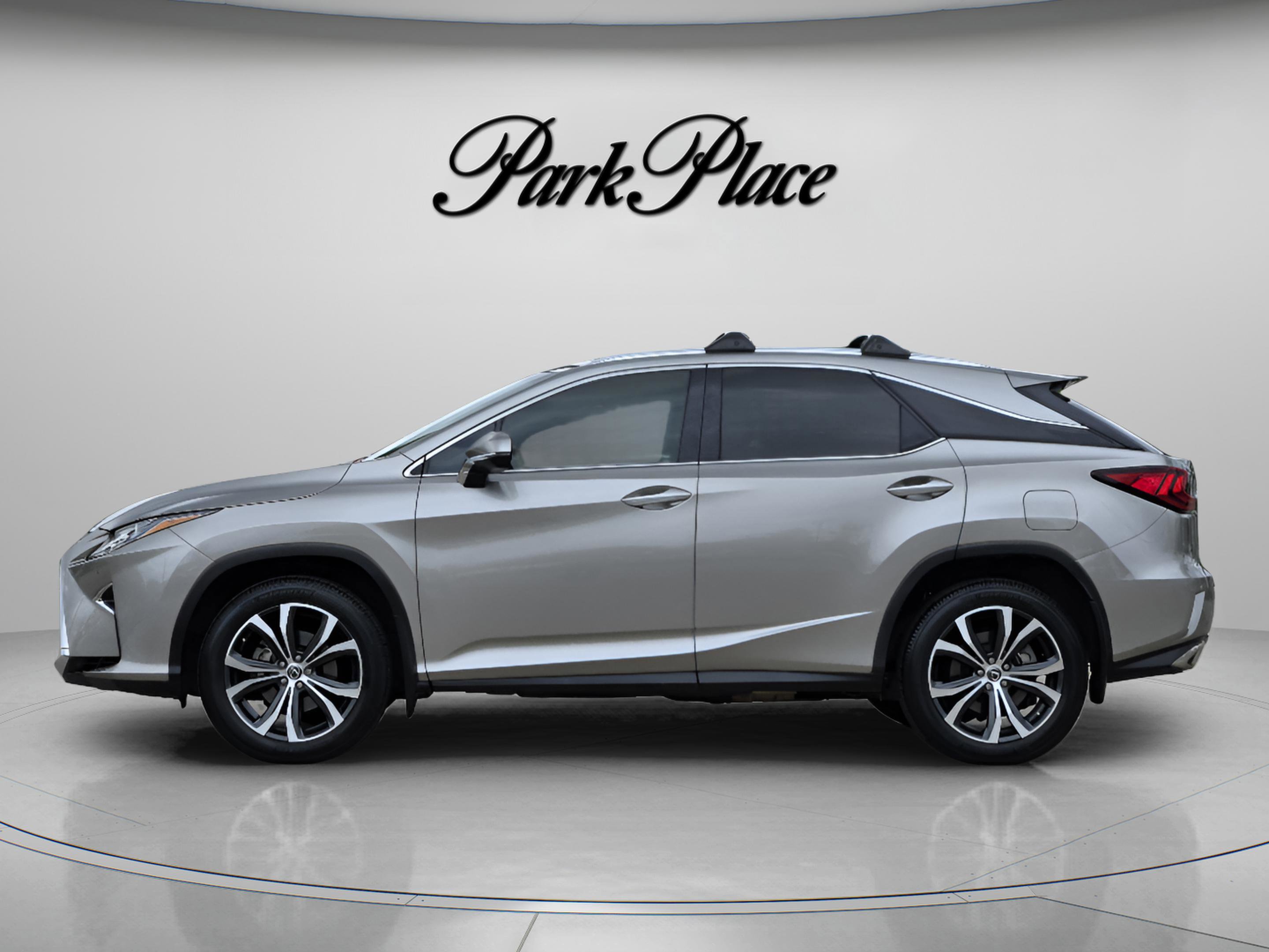 Used 2018 Lexus RX 350 FWD w/ Premium Package image 2