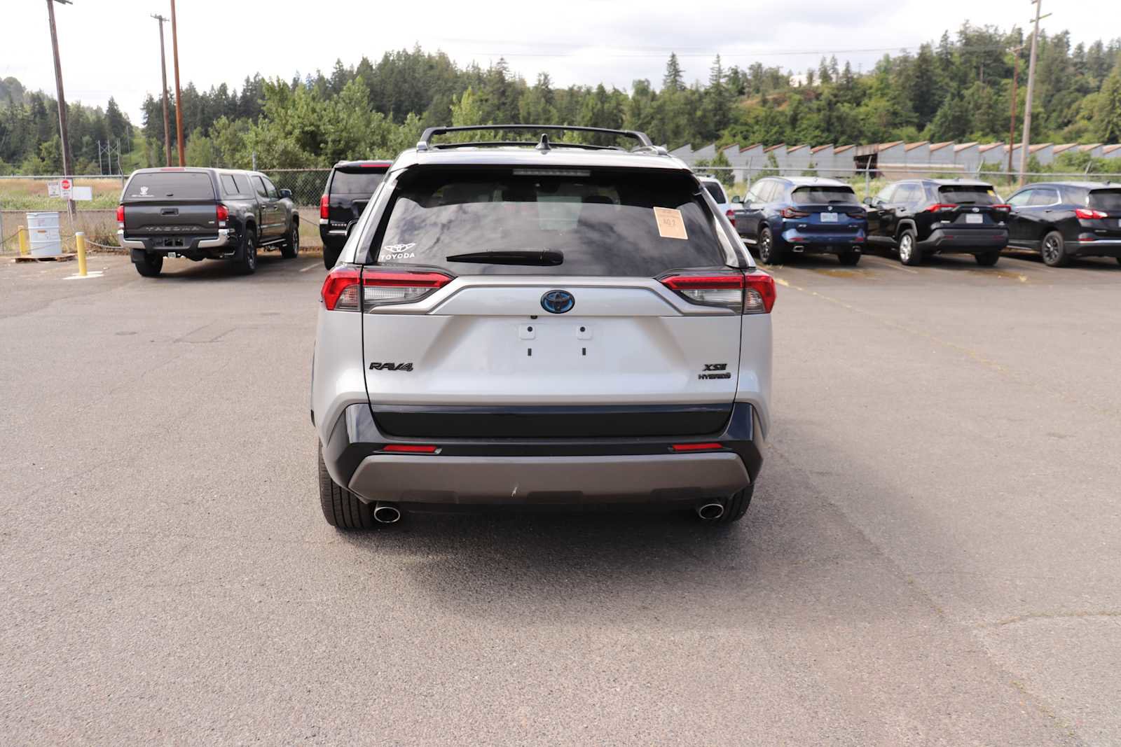 Used 2019 Toyota RAV4 XSE w/ XSE Weather Package AWD/4WD image 6