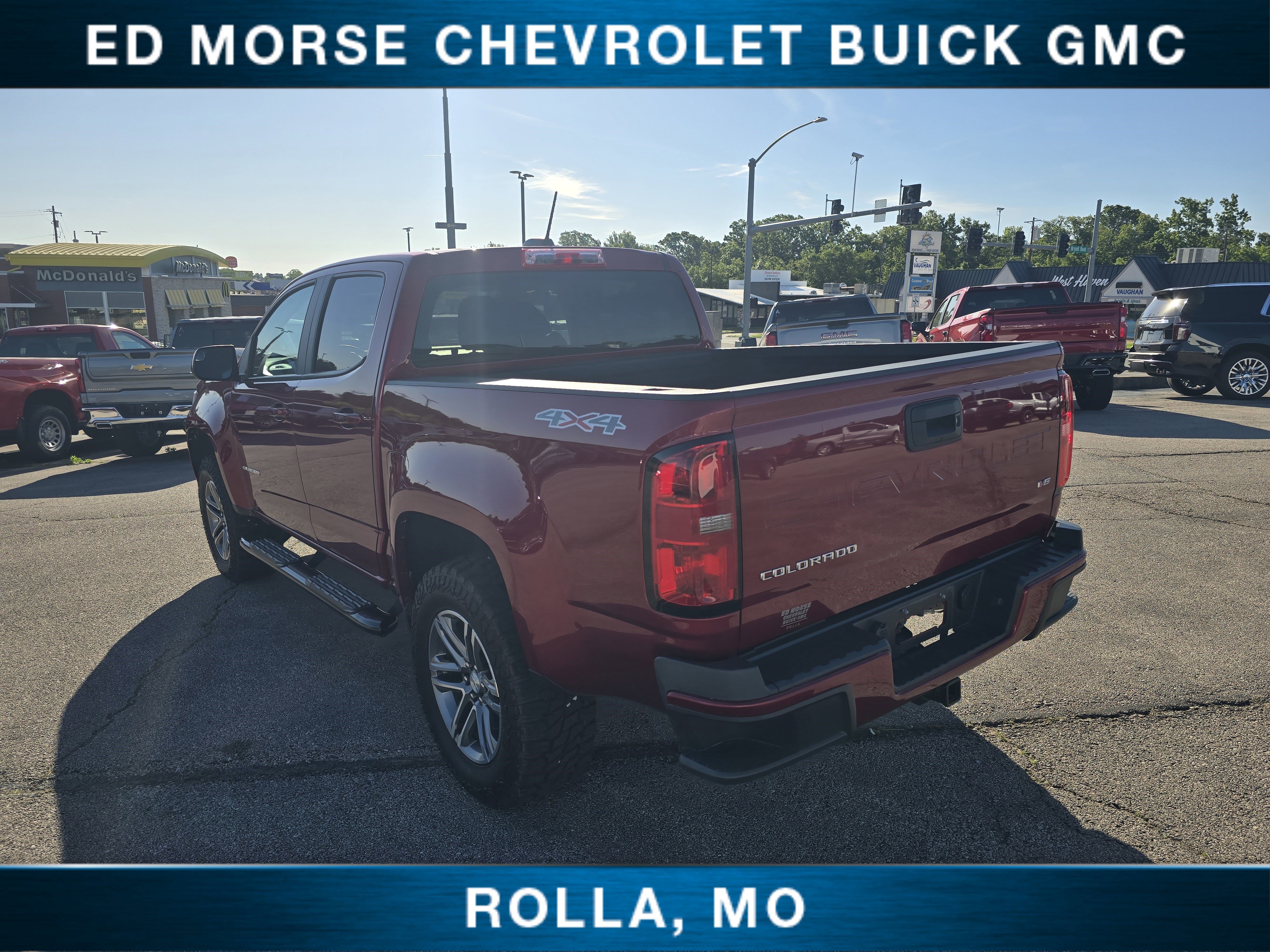 Certified 2022 Chevrolet Colorado W/T w/ Custom Special Edition AWD/4WD image 5