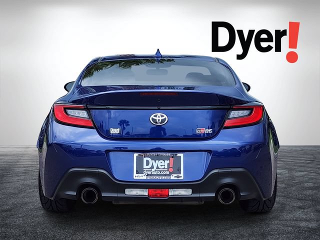 Used 2024 Toyota GR86 RWD image 5