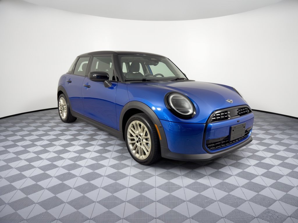 Certified 2025 MINI Cooper 4-Door Hardtop FWD image 7