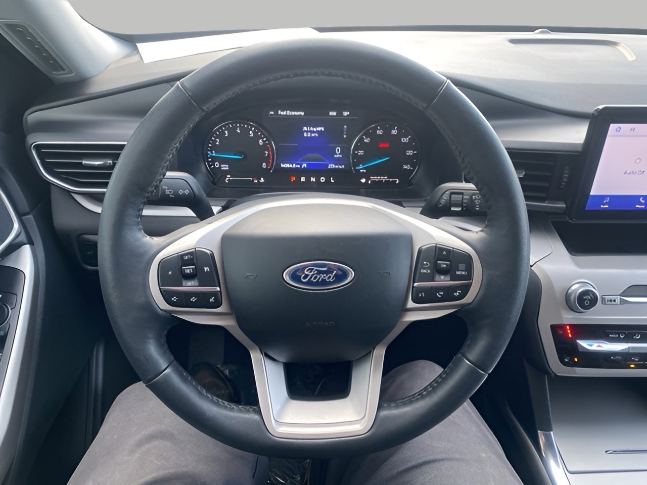 Used 2023 Ford Explorer XLT w/ Equipment Group 202A image 13