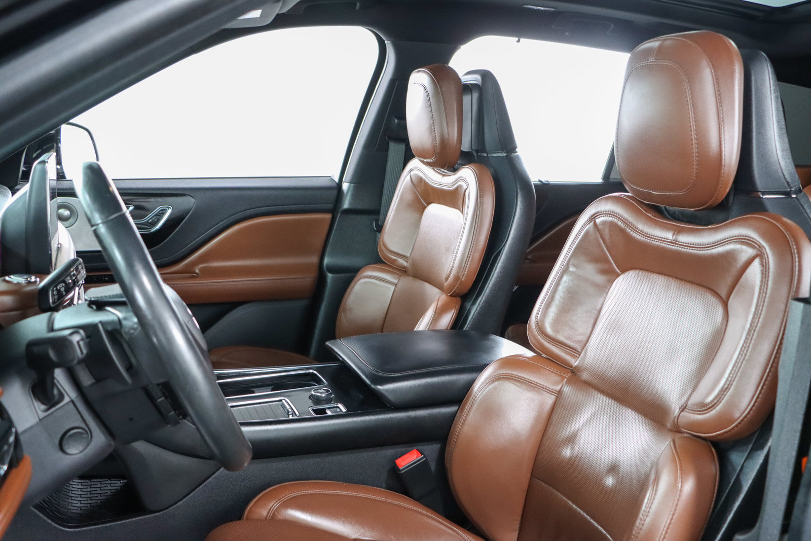 Used 2022 Lincoln Aviator Reserve w/ Equipment Group 201A RWD image 25
