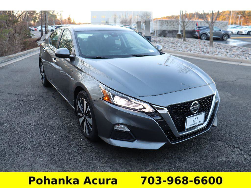 Used 2021 Nissan Altima 2.5 SV image 1