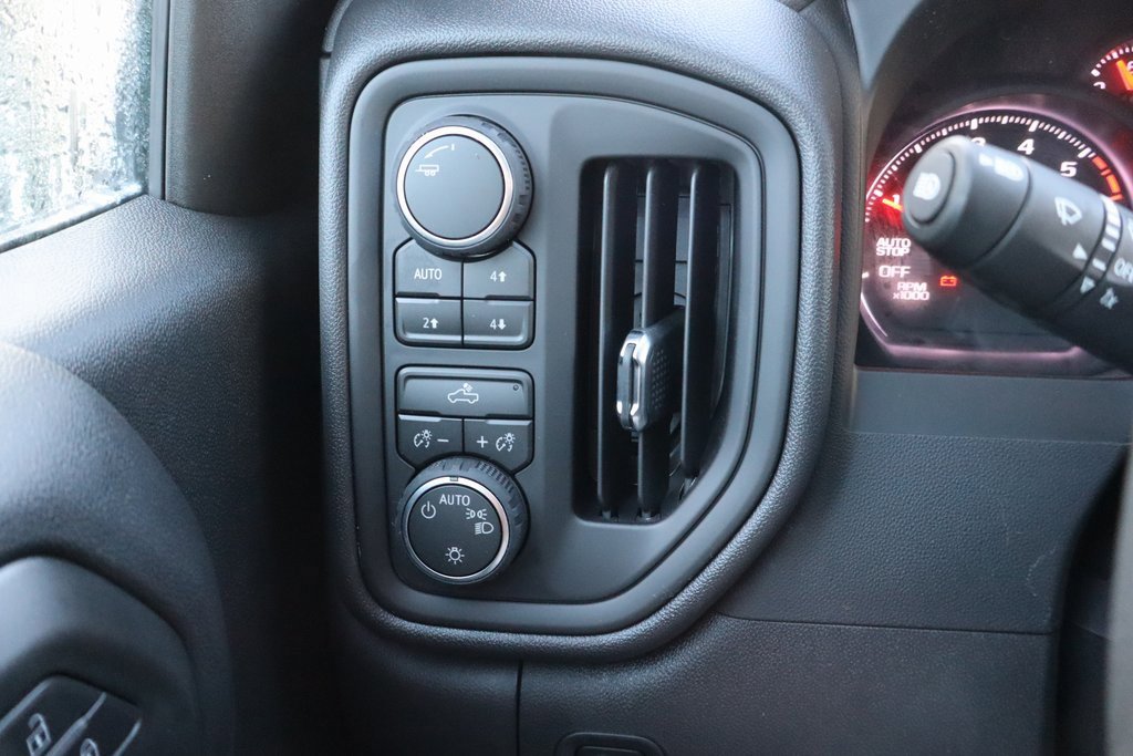 New 2026 Chevrolet Silverado 1500 Custom Trail Boss w/ LPO, Dark Essentials Package image 9