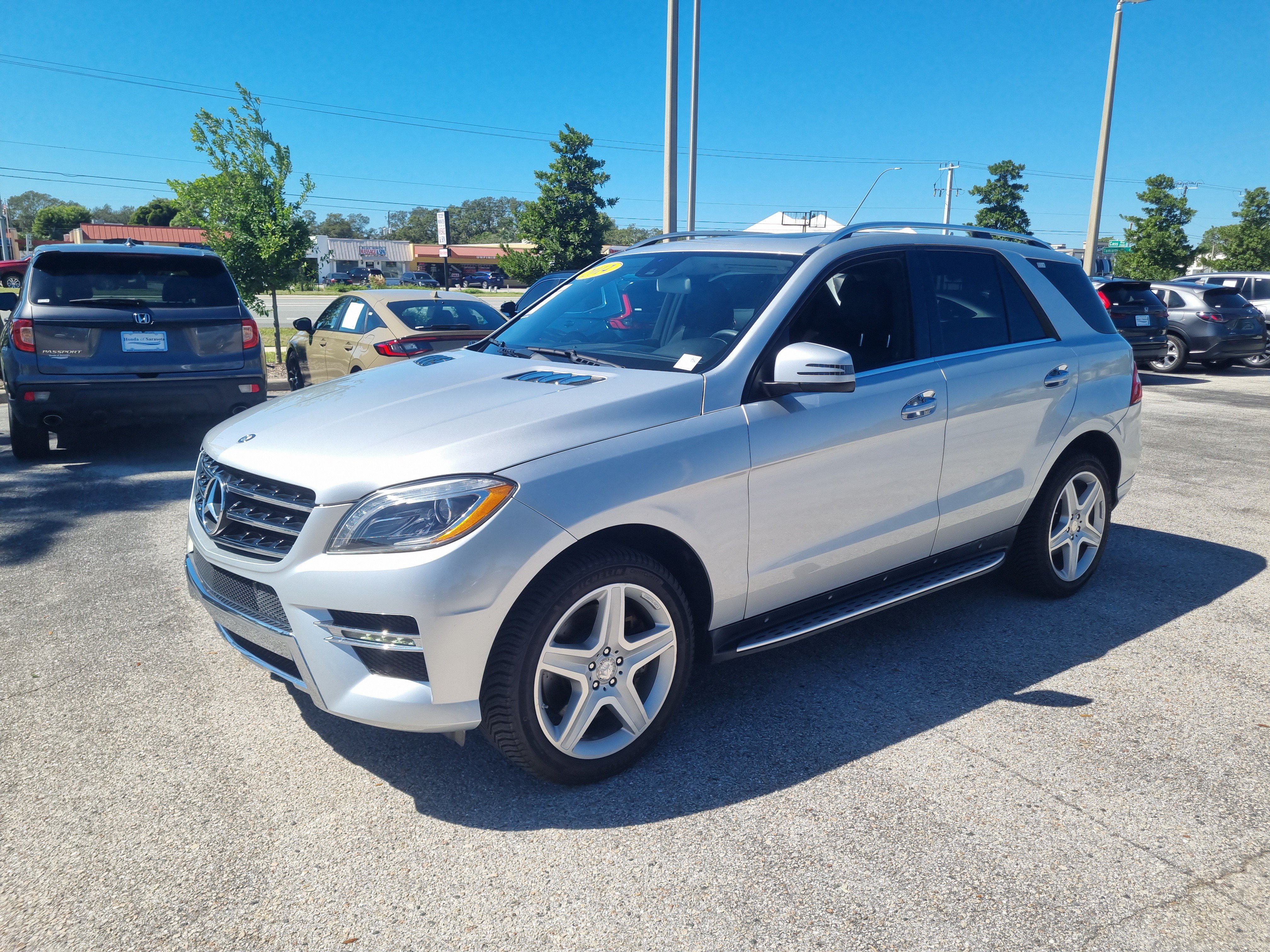 Used 2014 Mercedes-Benz ML 550 4MATIC image 4