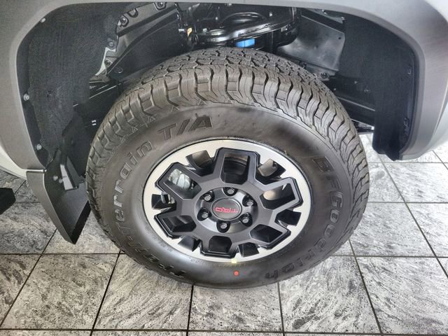 New 2026 Toyota Tacoma TRD Off-Road AWD/4WD image 10