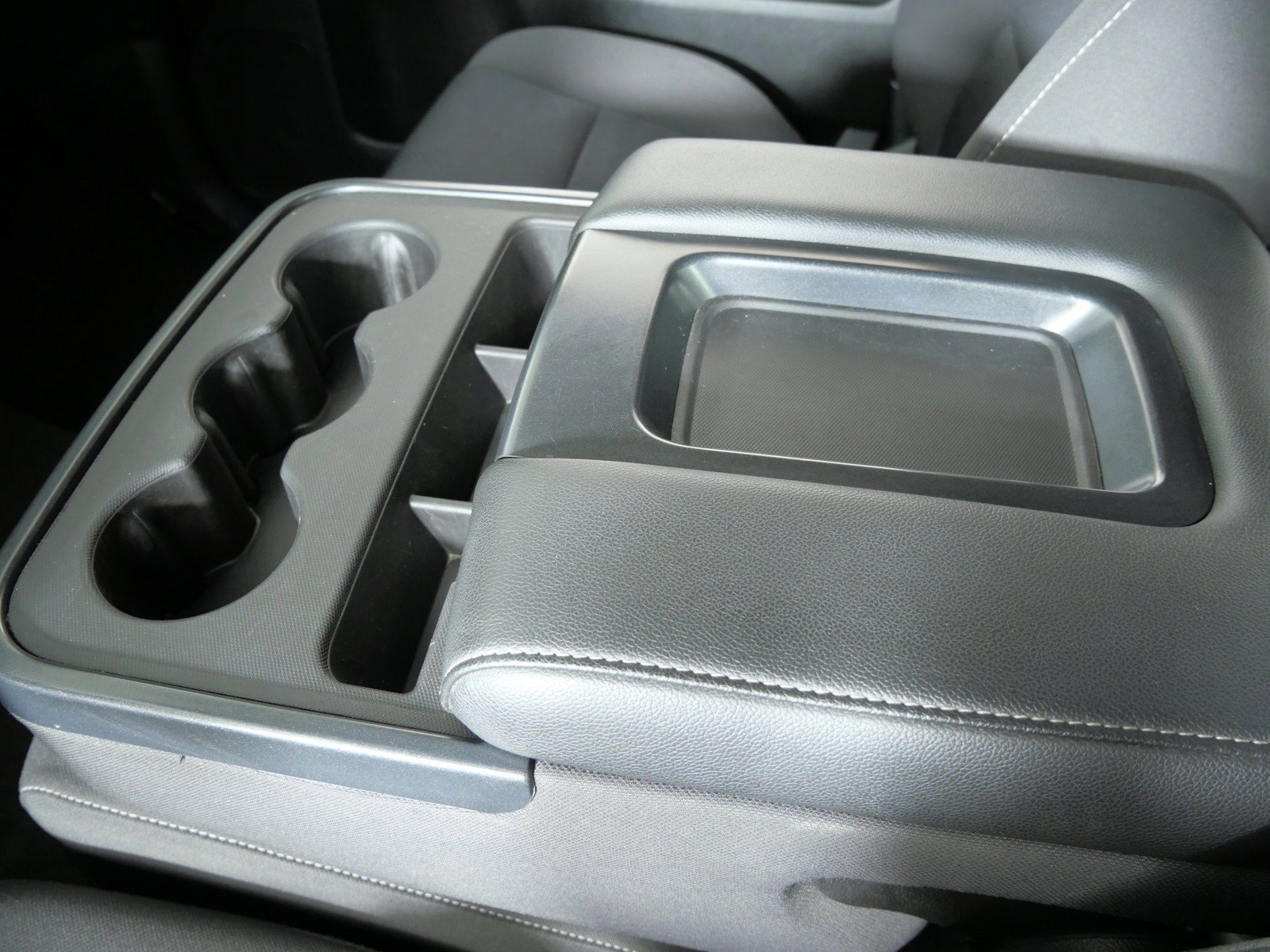 New 2026 BMW 330i Sedan w/ Convenience Package RWD image 47