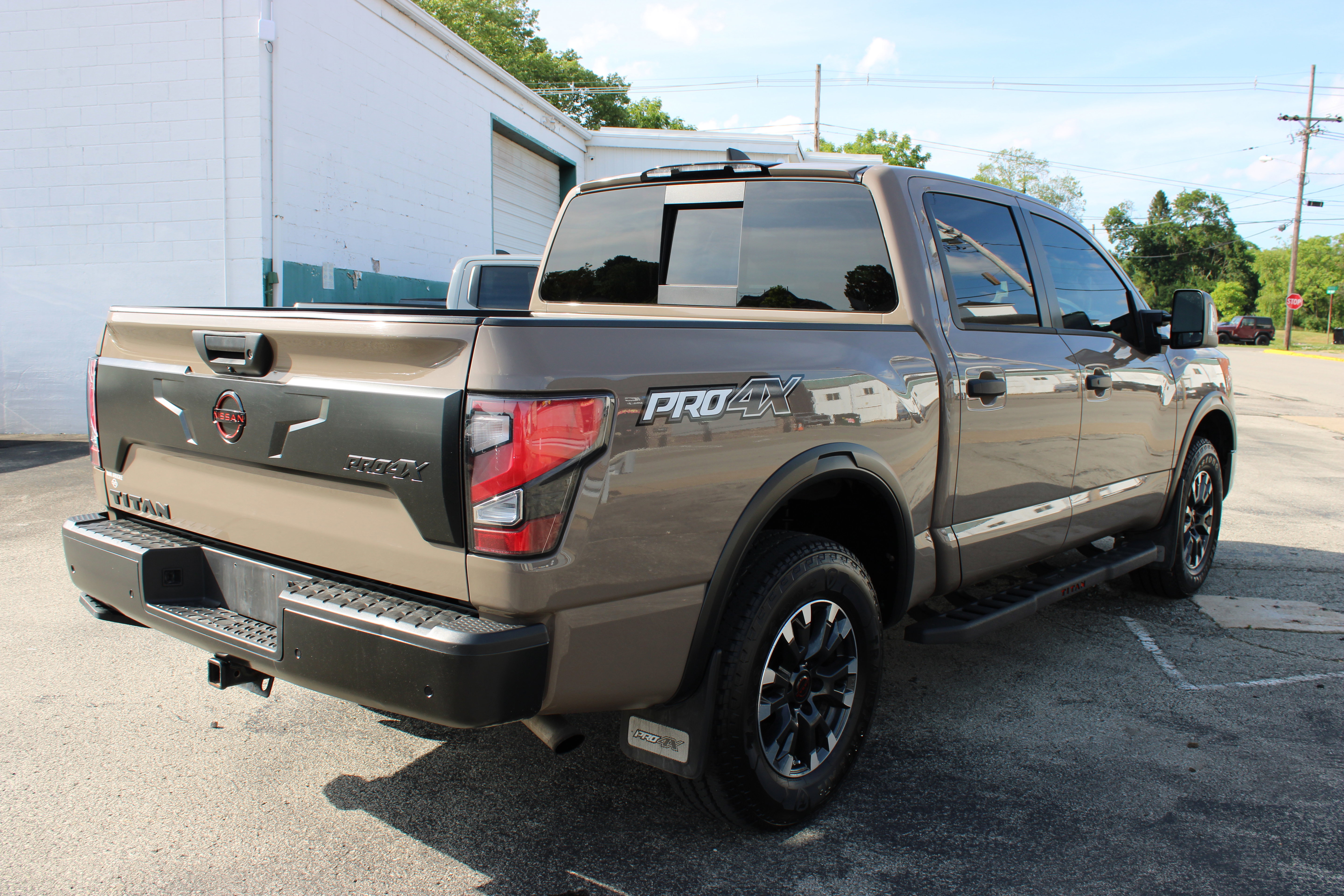 Certified 2024 Nissan Titan PRO-4X w/ Pro-4x Convenience Package AWD/4WD image 8