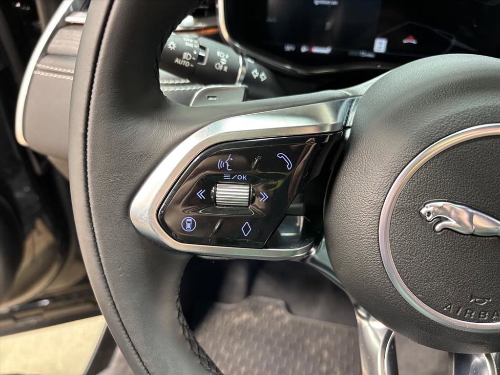 New 2026 Jaguar F-PACE R-Dynamic S image 21