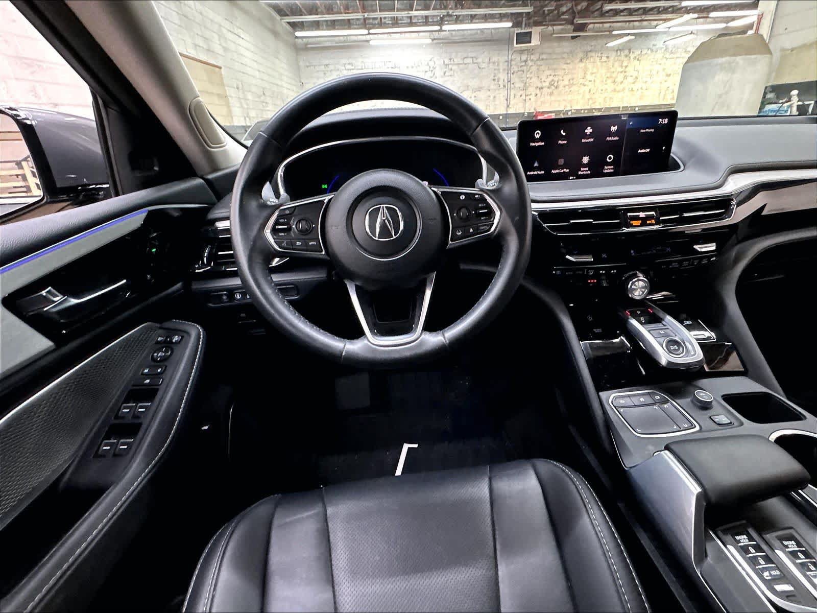 Used 2023 Acura MDX SH-AWD w/ Technology Package image 8