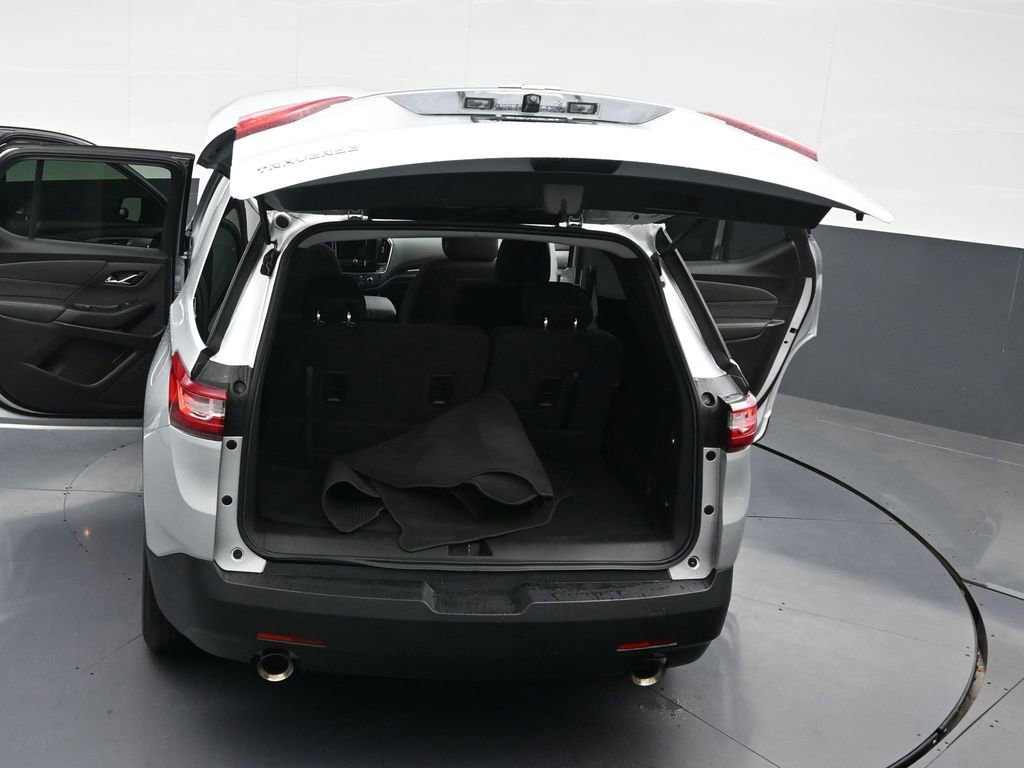 Used 2021 Chevrolet Traverse LS image 36