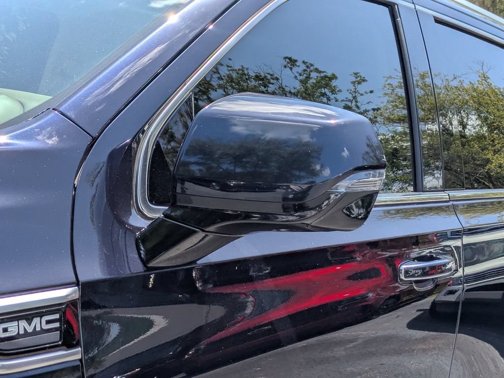 Used 2023 GMC Yukon Denali RWD image 10