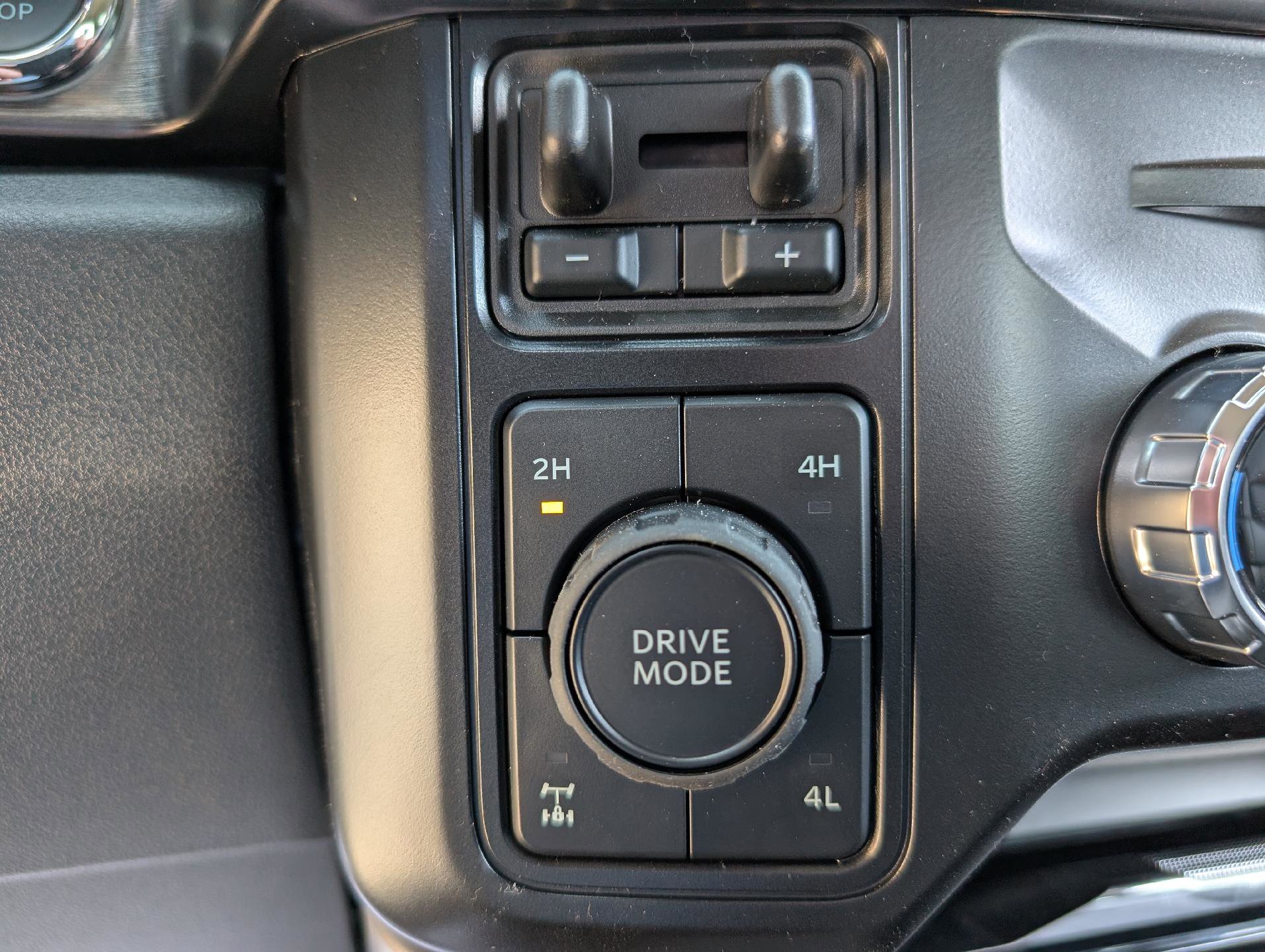 New 2026 Ford F350 Lariat w/ Lariat Premium Package image 29