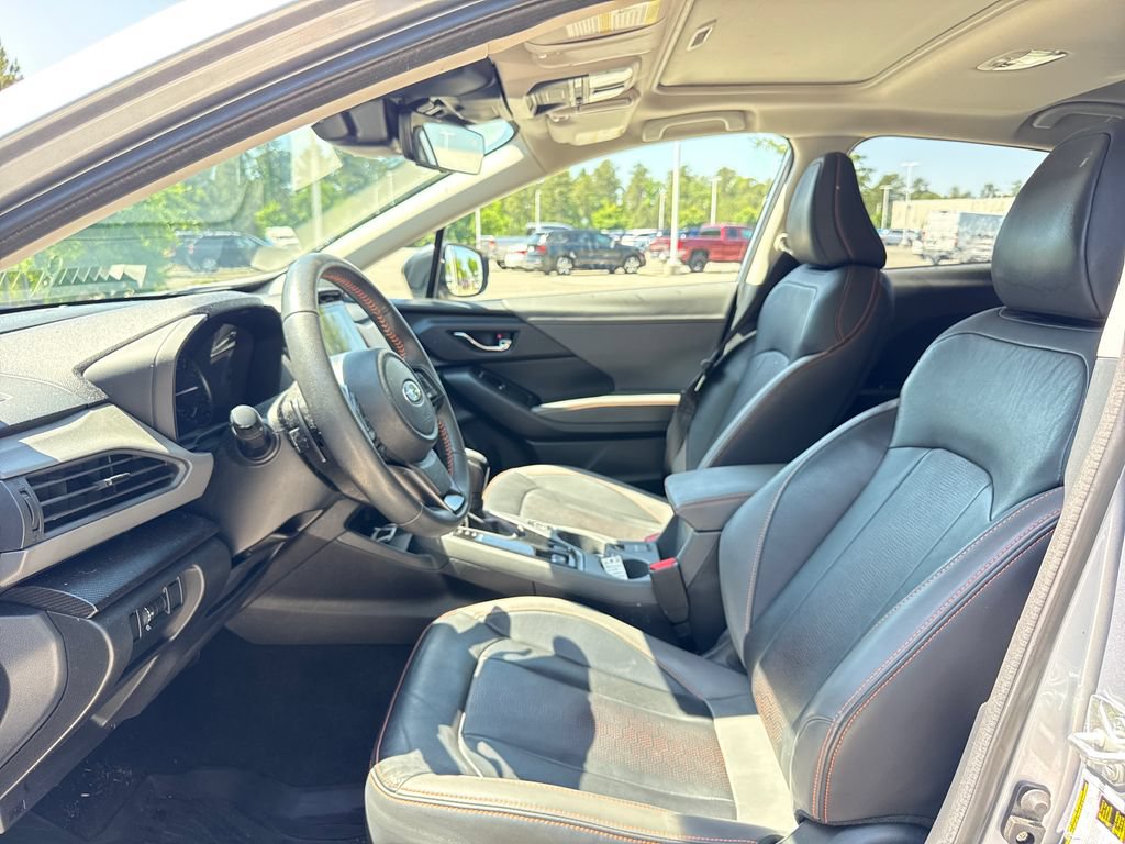 Used 2024 Subaru Crosstrek 2.5i Limited w/ Crosstrek Mirror Package AWD/4WD image 12