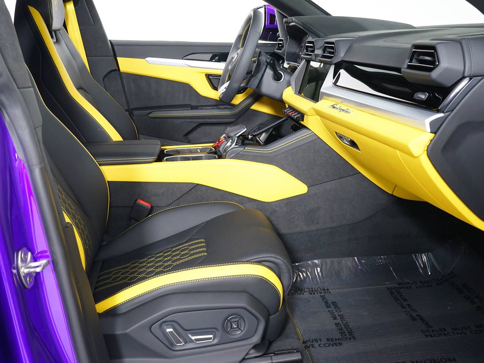 Used 2026 Lamborghini Urus S AWD/4WD image 32