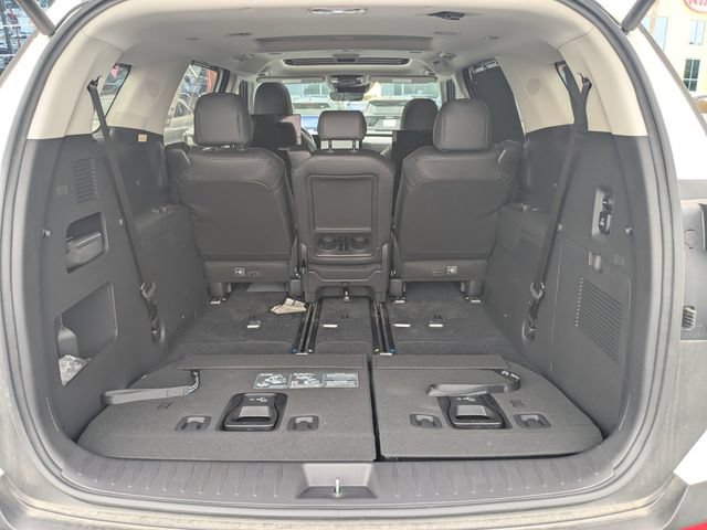 Certified 2025 Kia Carnival SX FWD image 11