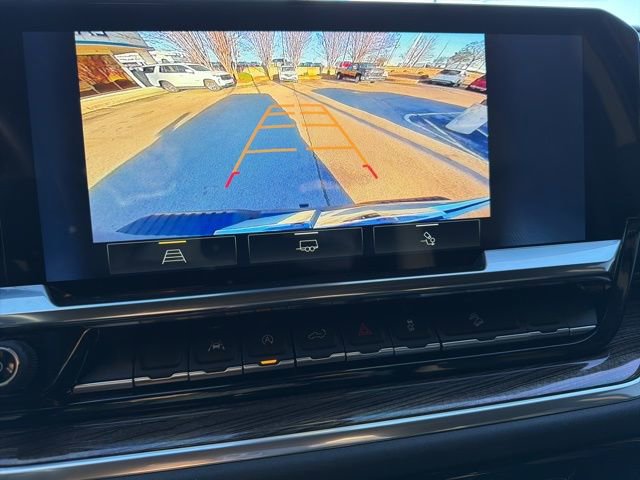 Used 2025 Chevrolet Silverado 1500 LT Trail Boss w/ LPO, Utility Wall Package image 17