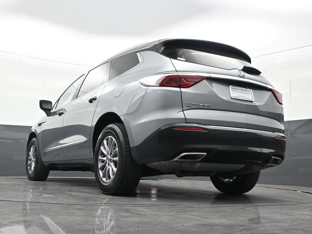 Used 2023 Buick Enclave Essence AWD/4WD image 33