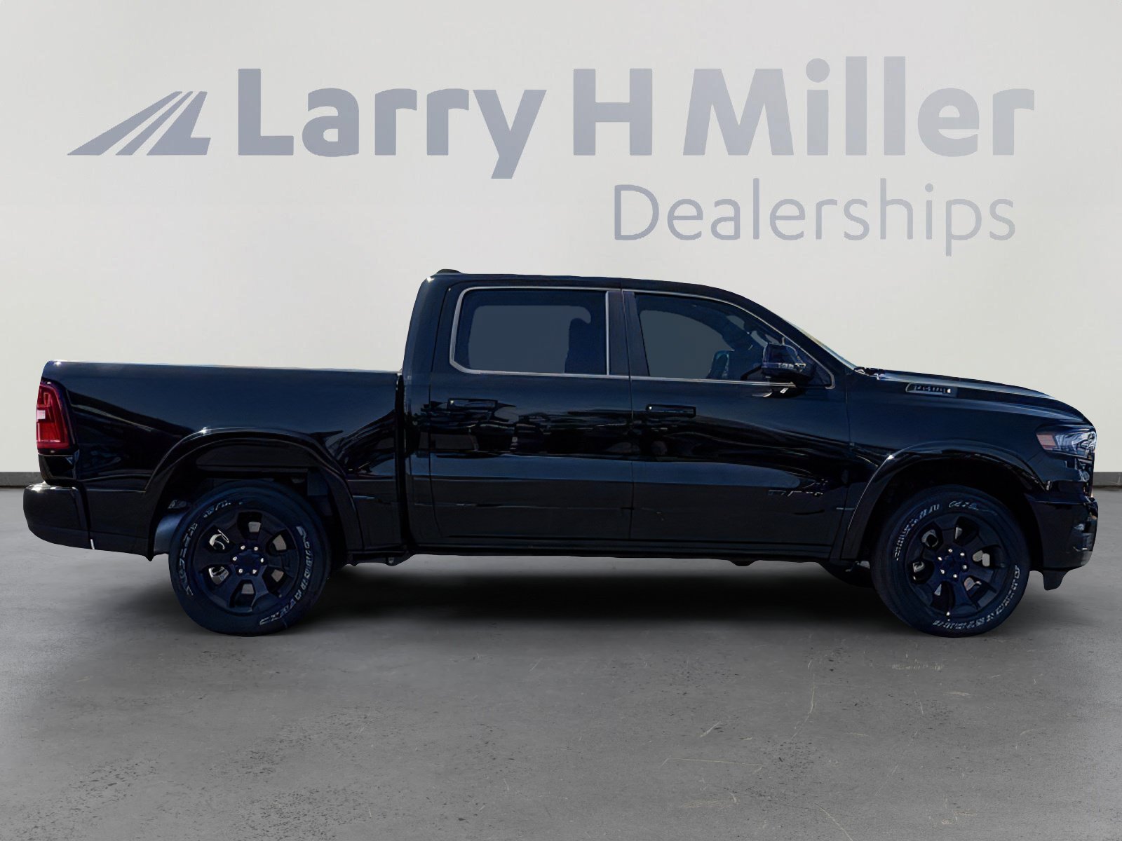 New 2026 RAM 1500 Big Horn AWD/4WD image 7