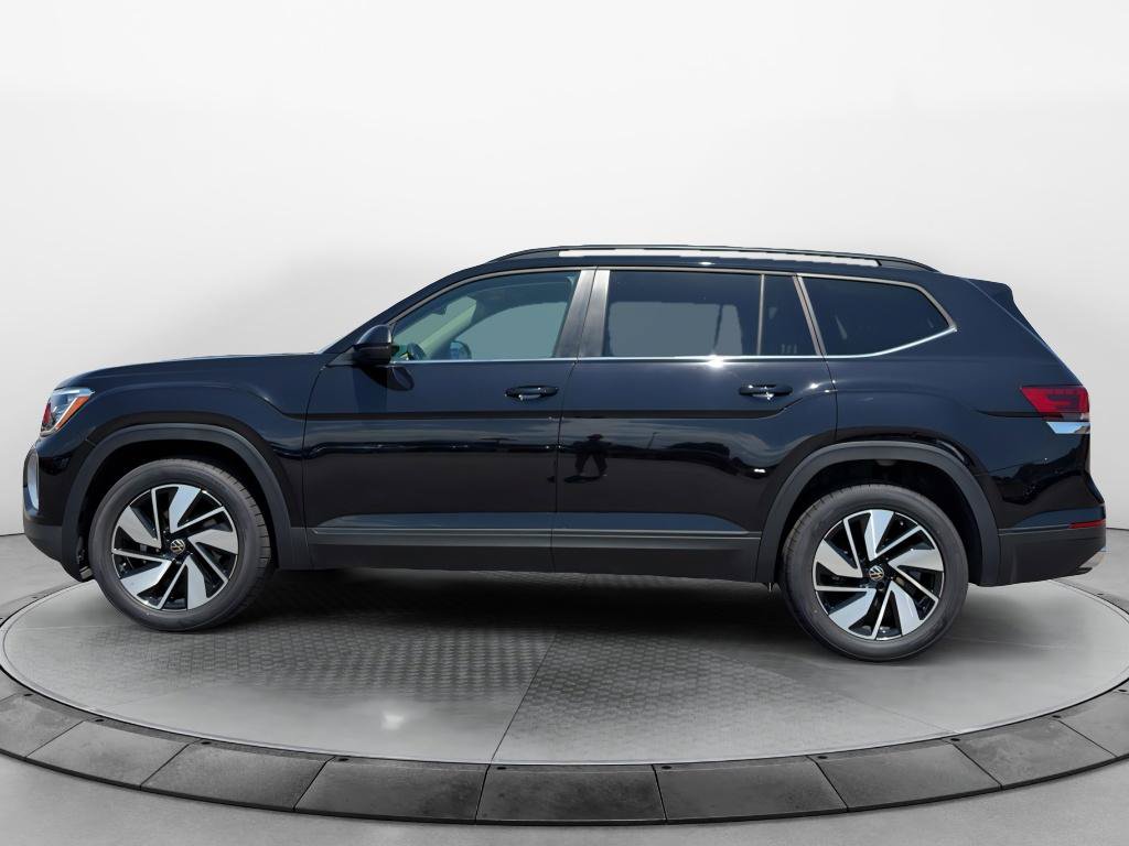 Used 2026 Volkswagen Atlas SE AWD/4WD image 2