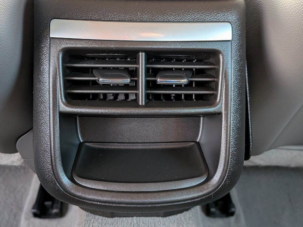 Used 2018 Chevrolet Impala LT image 19