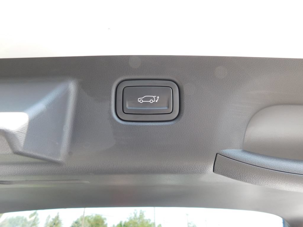 Used 2025 Hyundai Kona Limited AWD/4WD image 25