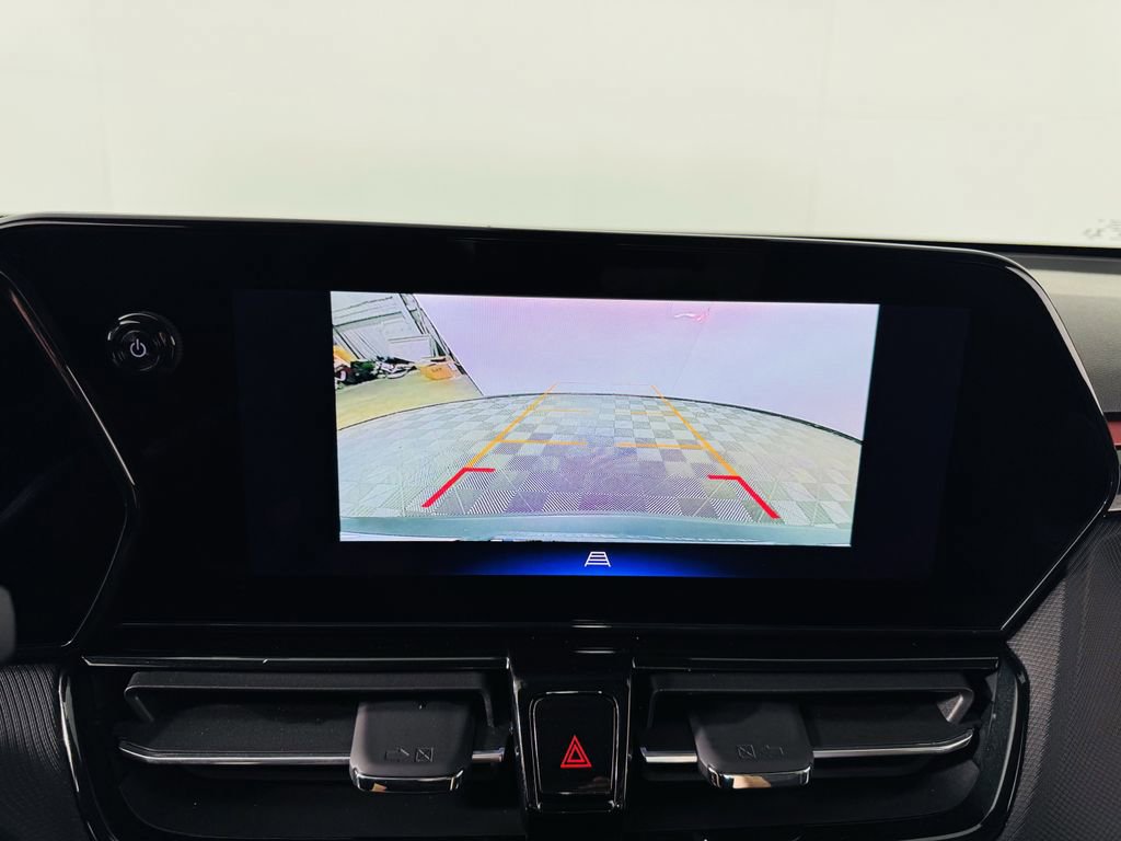 Used 2024 Chevrolet TrailBlazer RS w/ Convenience Package image 17