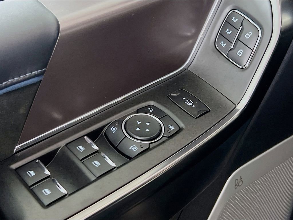 New 2026 Ford F350 Platinum w/ Tremor Off-Road Package image 12