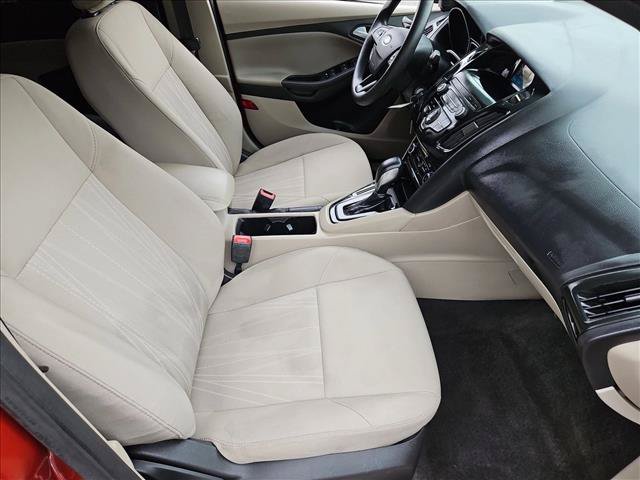 Used 2018 Ford Focus SE FWD image 22