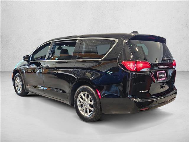 New 2026 Chrysler Voyager LX image 7
