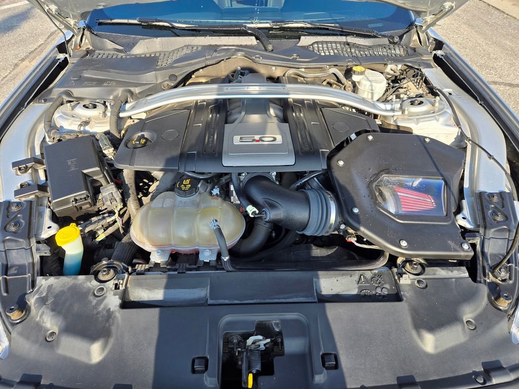 Used 2019 Ford Mustang GT w/ Black Accent Package RWD image 27
