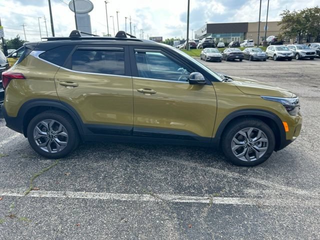 Used 2024 Kia Seltos S AWD/4WD image 5