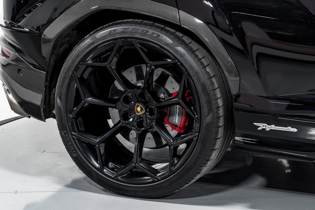 Used 2023 Lamborghini Urus Performante AWD/4WD image 57