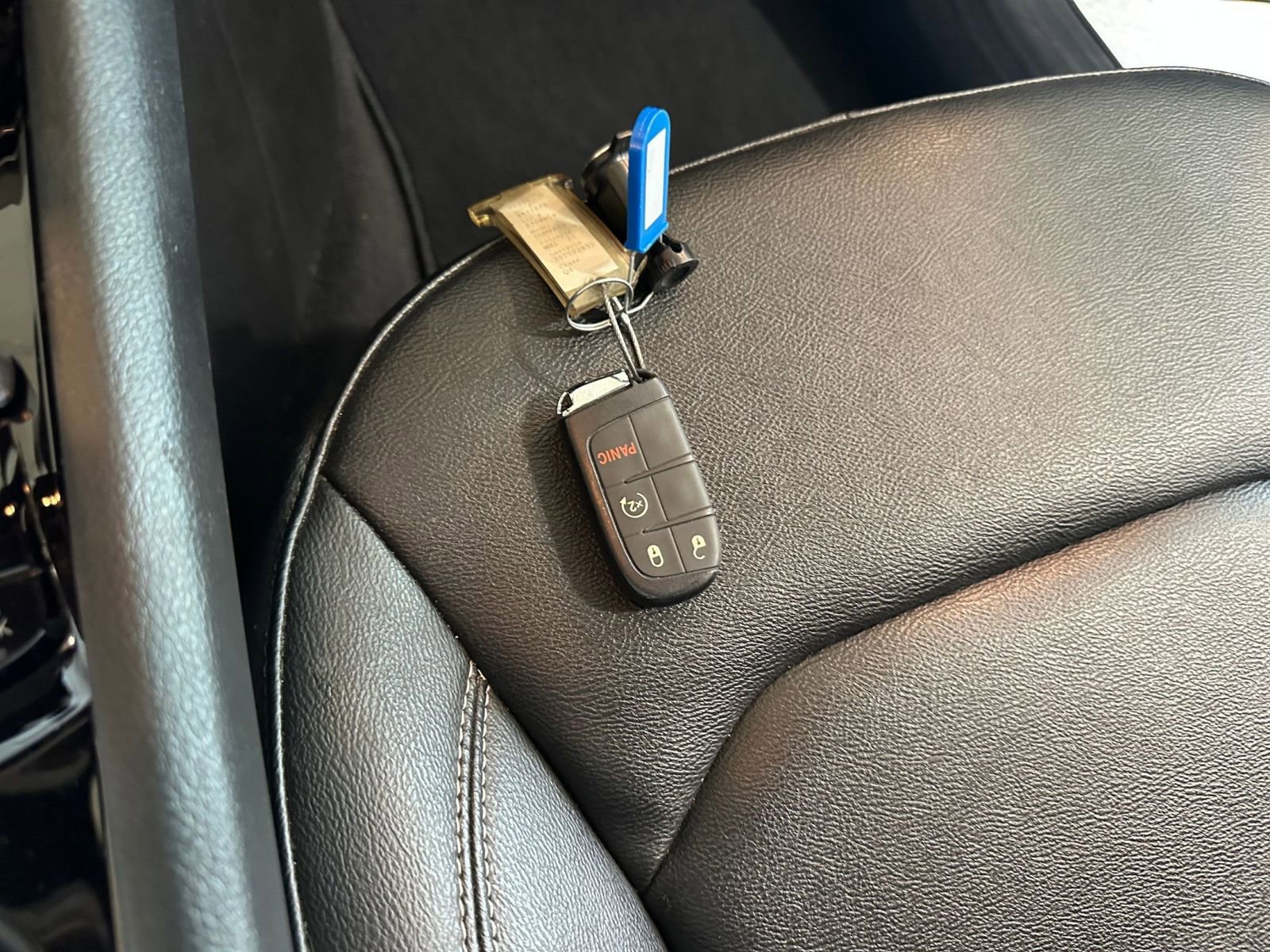 Used 2025 Jeep Compass Limited image 21