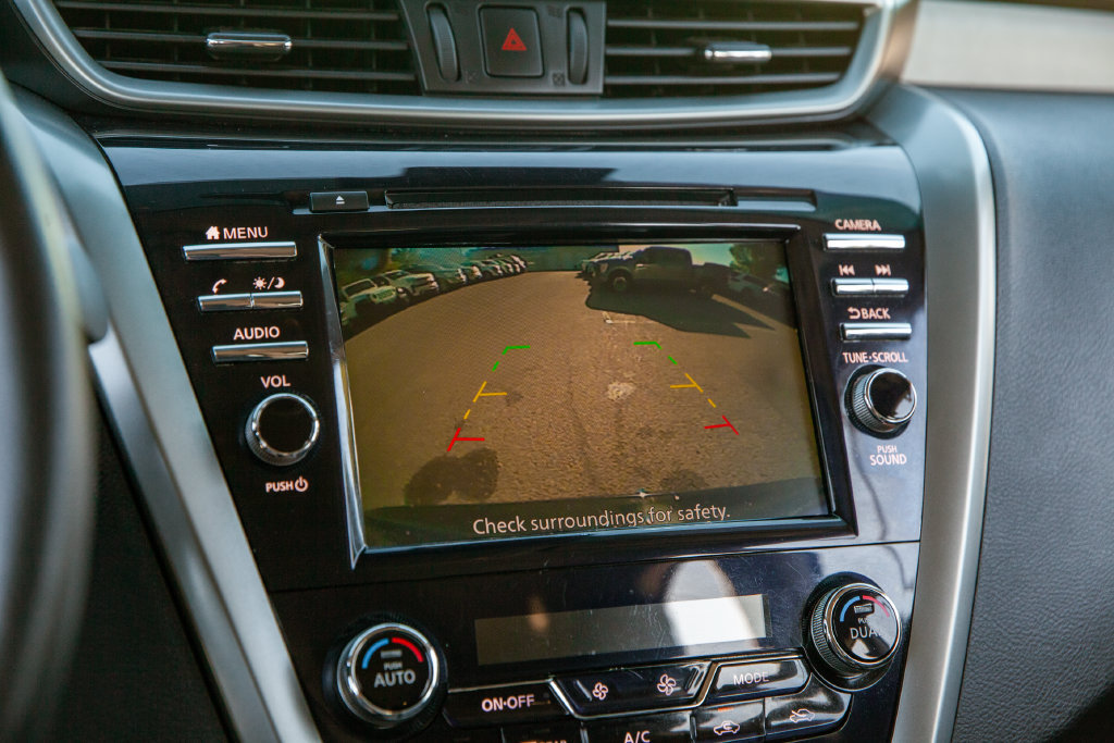 Used 2023 Nissan Murano SV w/ SV Midnight Edition Package FWD image 16