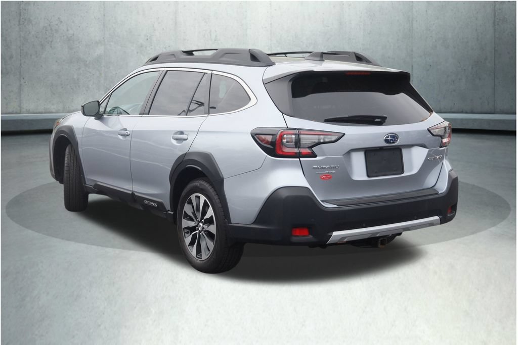 Used 2023 Subaru Outback Limited AWD/4WD image 13