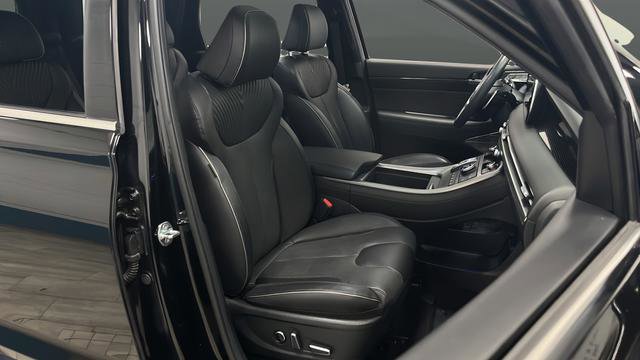 Used 2024 Hyundai Palisade Calligraphy image 25