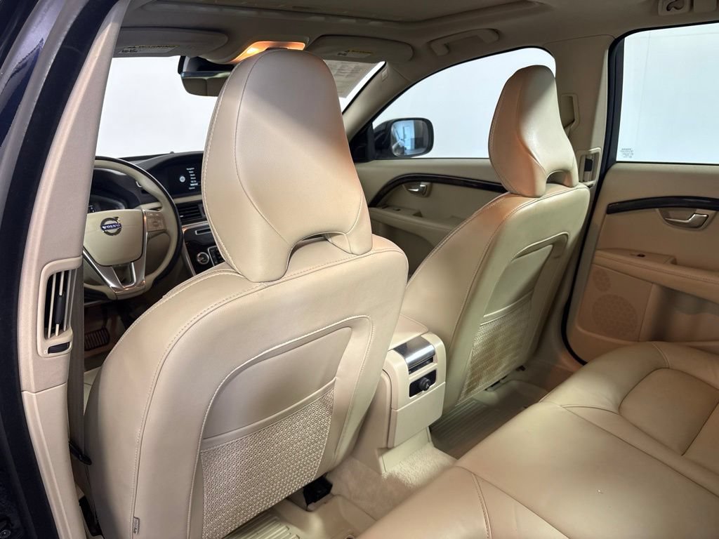 Used 2016 Volvo XC70 T5 Premier w/ Proximity Package AWD/4WD image 27