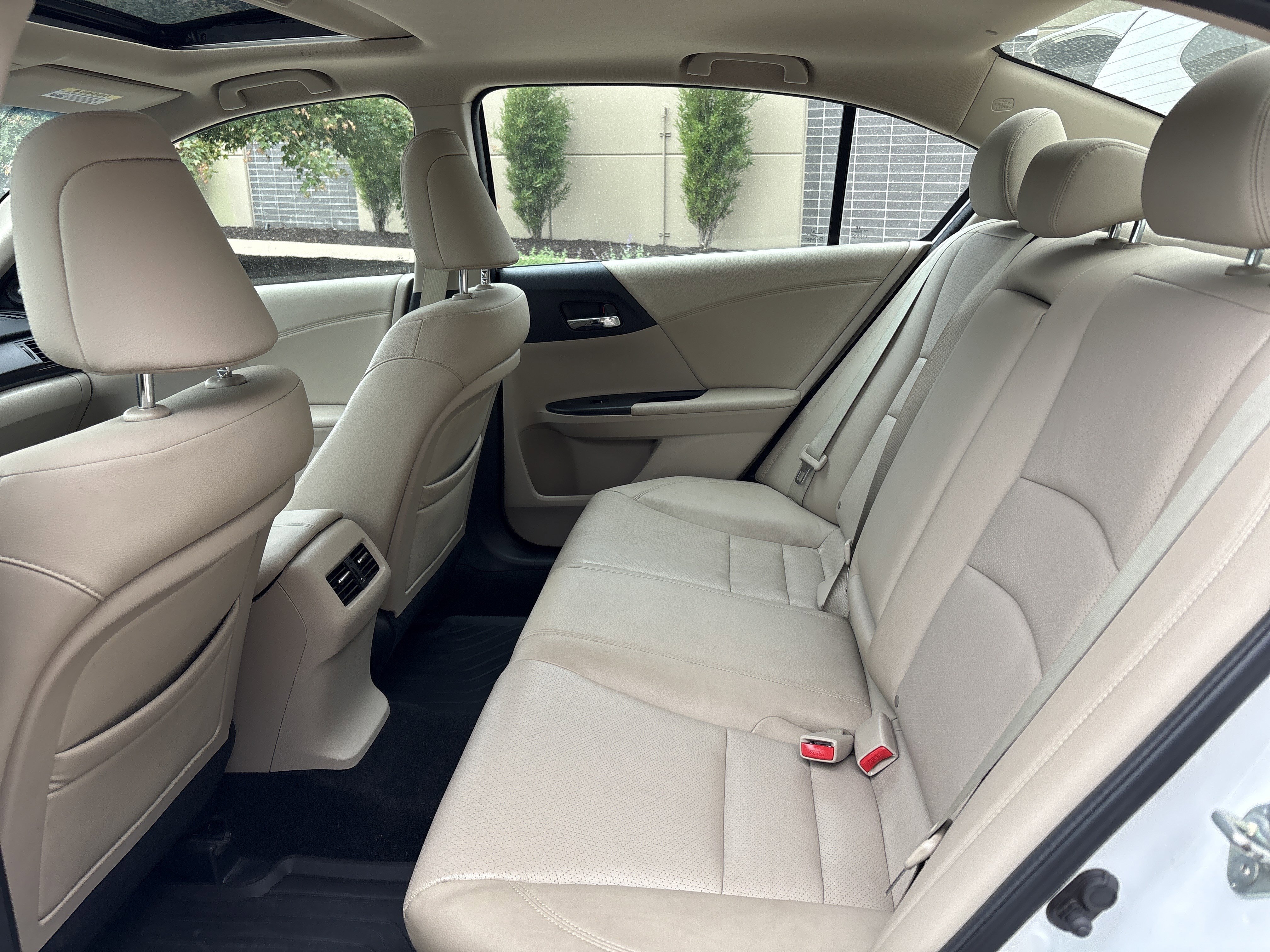Used 2013 Honda Accord EX-L image 6