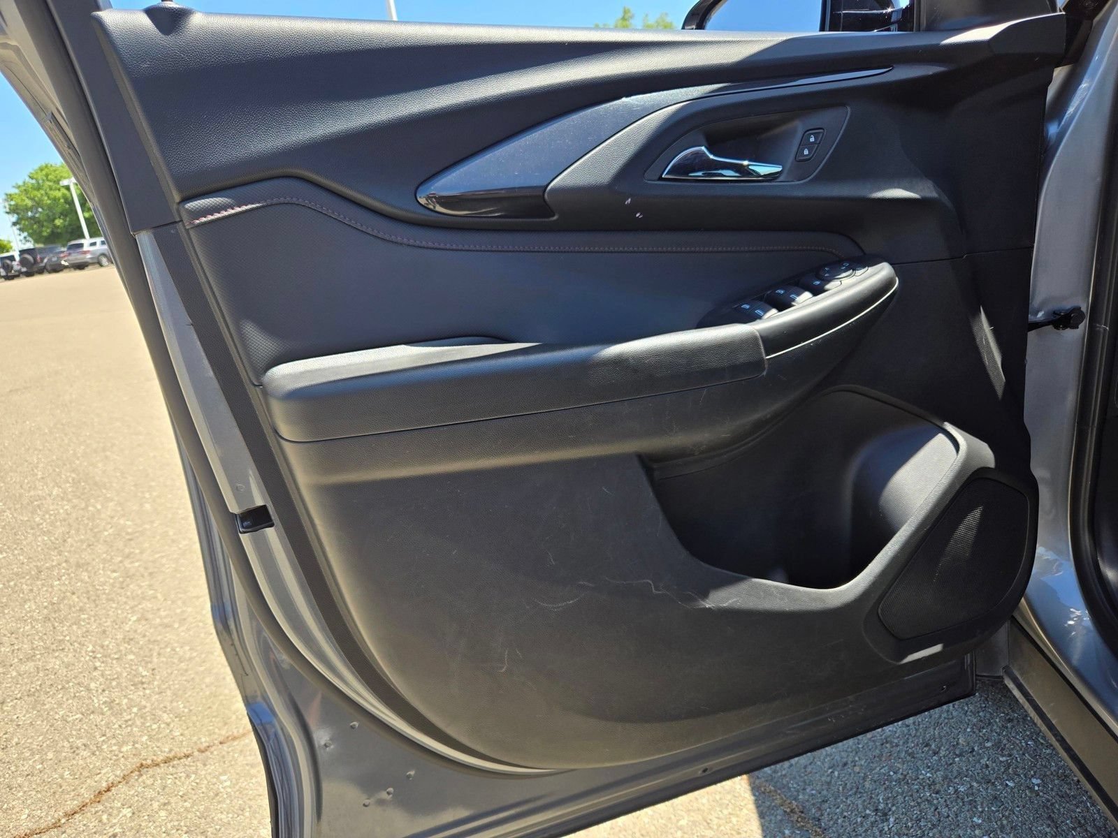 Used 2023 Chevrolet TrailBlazer RS AWD/4WD image 14