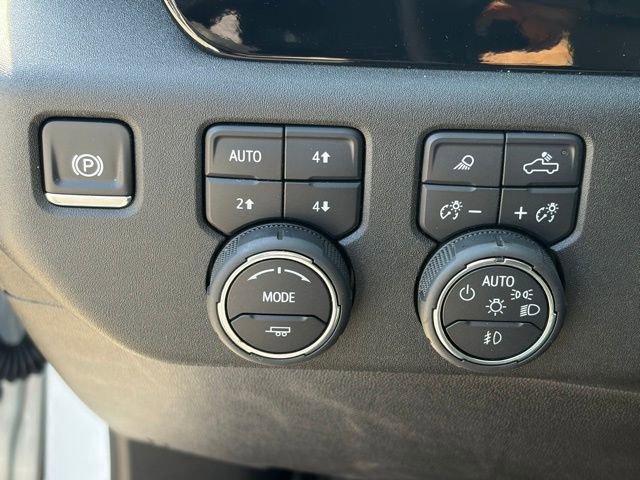 Used 2025 Chevrolet Silverado 1500 LTZ w/ Z71 Off-Road Package AWD/4WD image 23