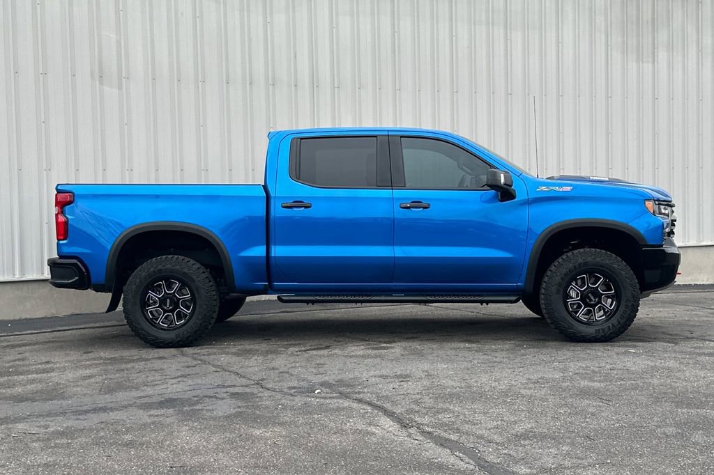 Used 2024 Chevrolet Silverado 1500 ZR2 w/ Technology Package AWD/4WD image 3