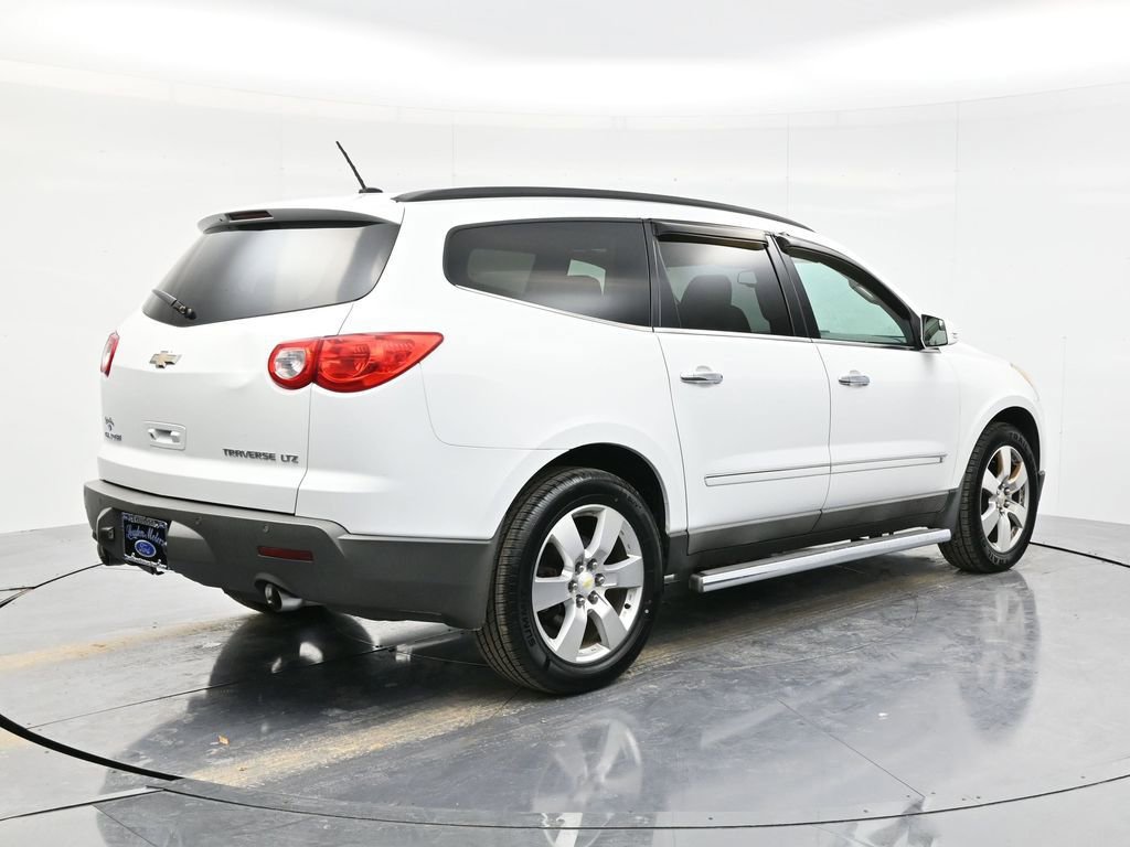 Used 2009 Chevrolet Traverse LTZ image 5