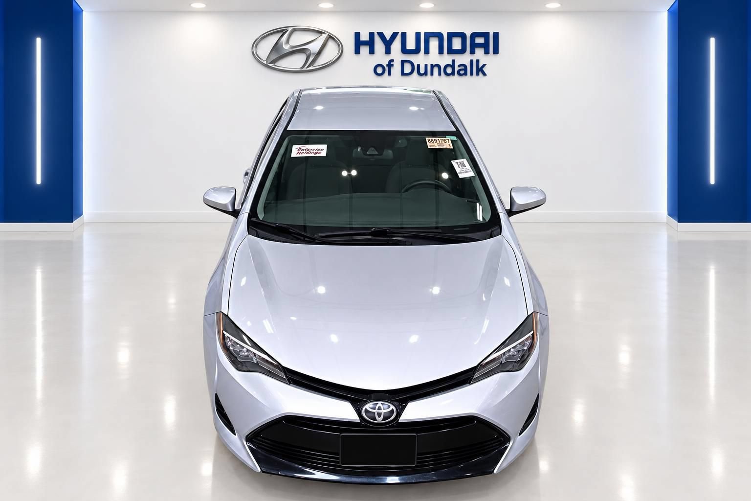 Used 2017 Toyota Corolla LE w/ Carpet Mat Package (TMS) FWD image 5