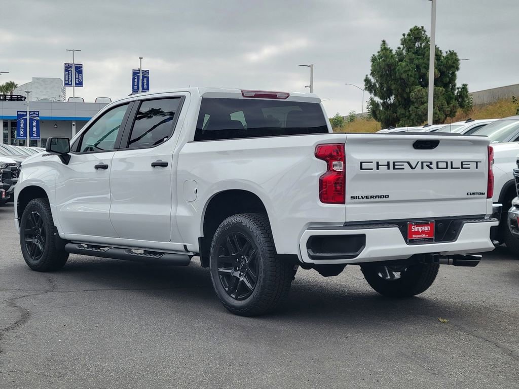 New 2026 Chevrolet Silverado 1500 Custom w/ Turbomax Blackout Package RWD video 2