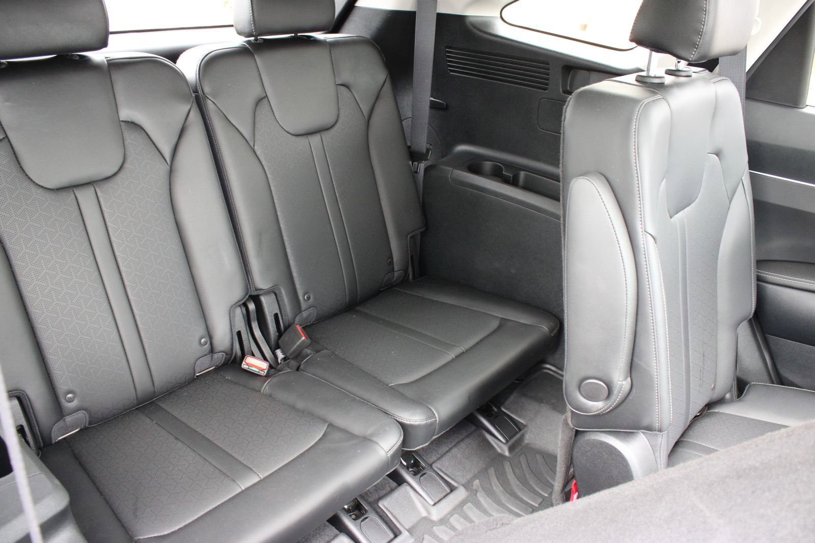 Used 2023 Kia Sorento X-Line EX image 26