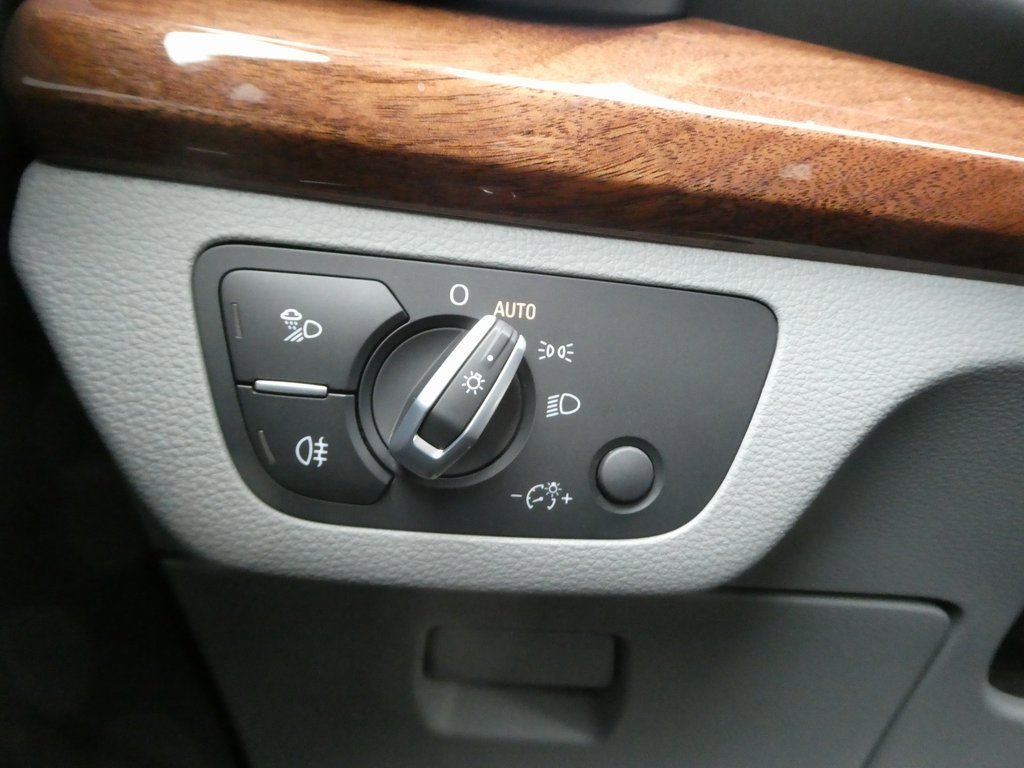 Used 2022 Audi Q5 2.0T Premium Plus image 18