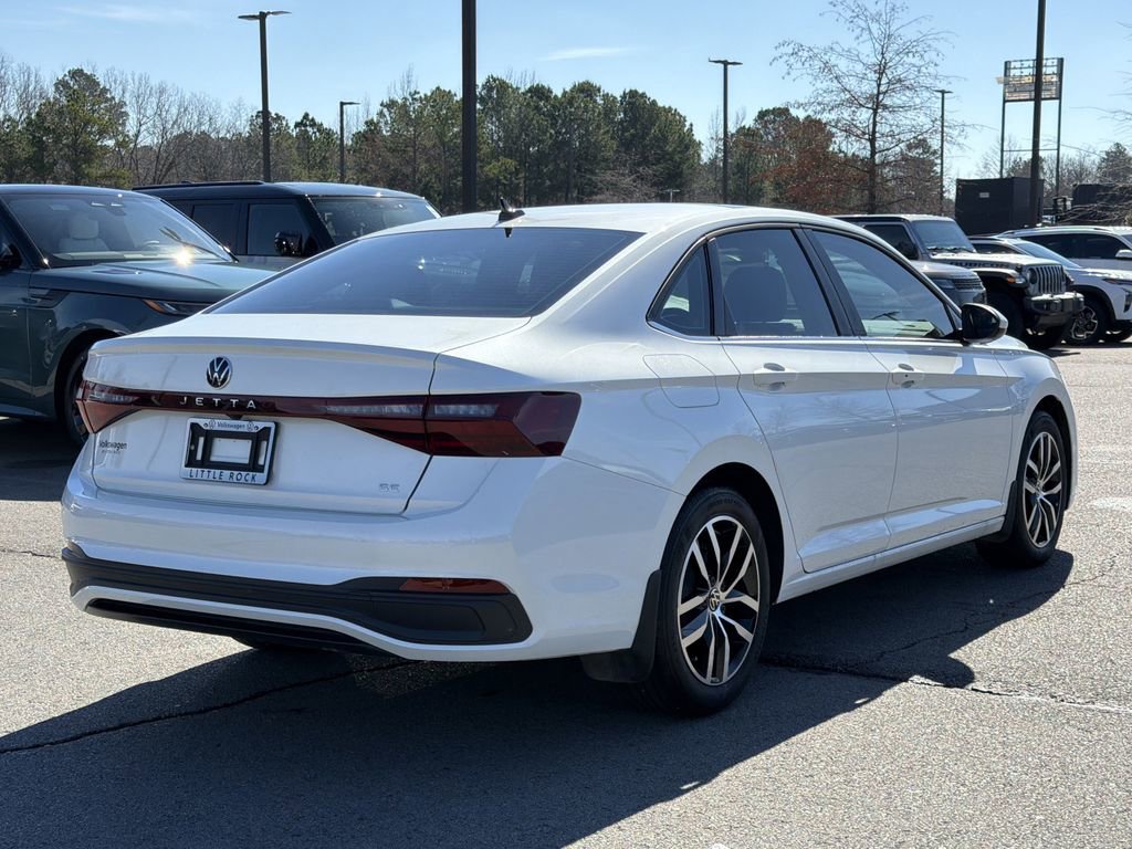 Used 2025 Volkswagen Jetta SE image 5