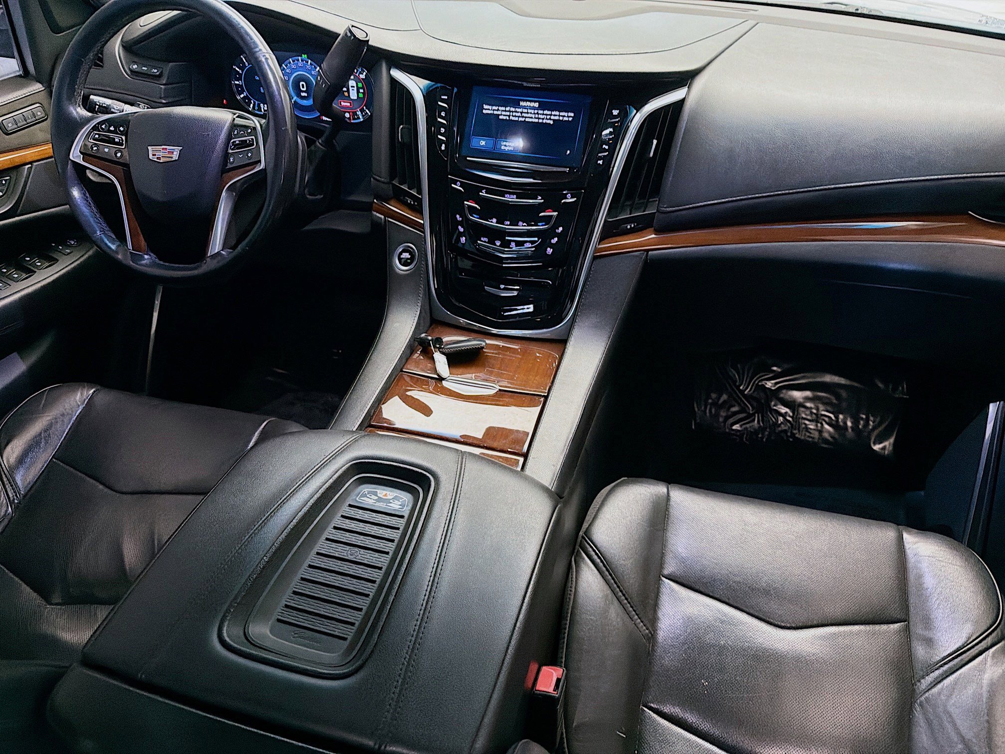 Used 2019 Cadillac Escalade ESV Luxury image 12